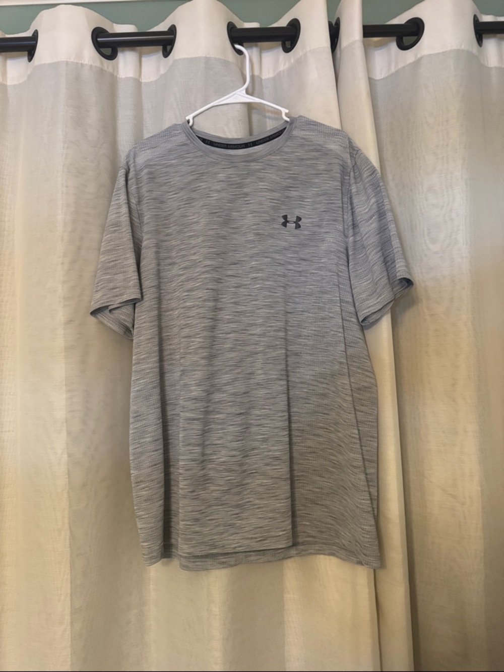 Under Armour Men’s Gray Heather Performance Tee - Short Sleeve